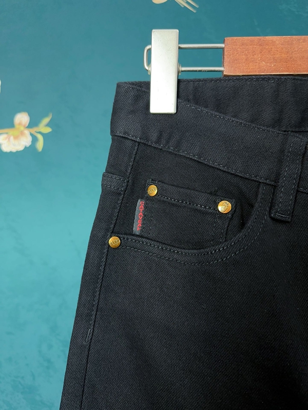 ブランドジーンズ全体デザイン